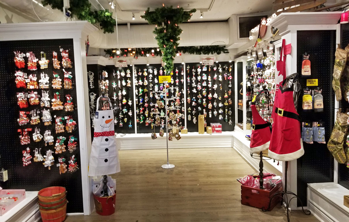 Year round Christmas Store in Niagara on the Lake Just Christmas