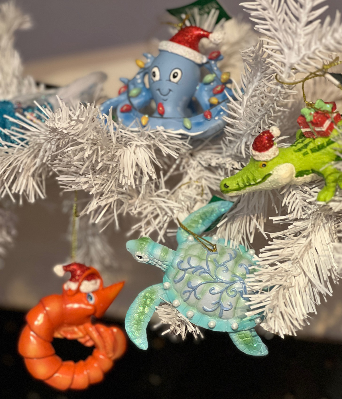 From brilliant blues & pinks to silver & gold. These ornaments will add a pop of colour to your Christmas tree