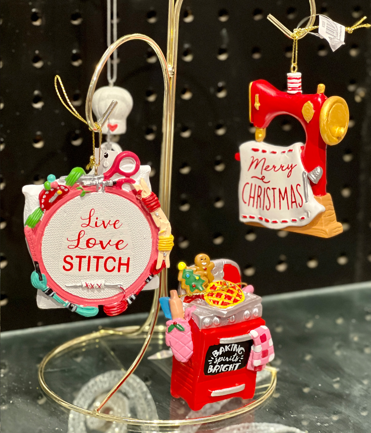 Sewing machine ornament, stitch ornament and stove for baking