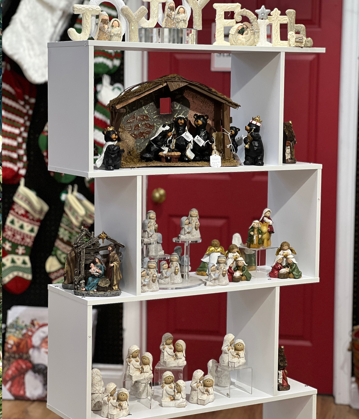 Naivety display
